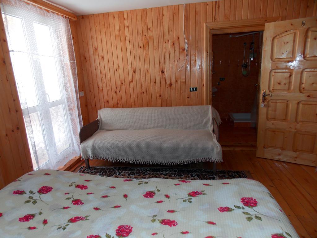 Pensiunea Paradiso Poiana Teiului Ngoại thất bức ảnh